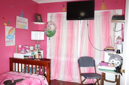 2412 Park Way, Bakersfield CA  93304-1121 exterior