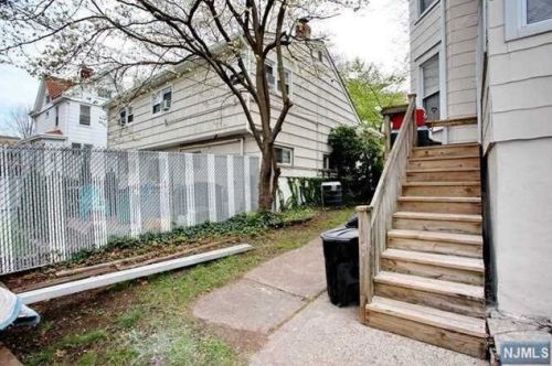 144 Main St, Ridgefield Park NJ  07660-1256 exterior