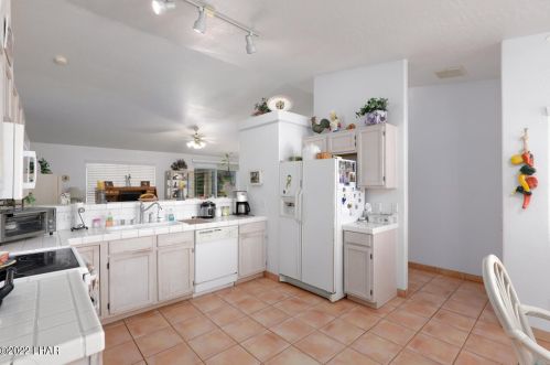 3094 Shoshone Dr, Lake Havasu City AZ  86406-8674 exterior