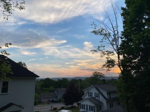 366 Roxbury St, Keene NH  03431-3876 exterior