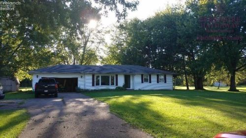5304 Barrett Rd, Sandusky, OH 44870-1565