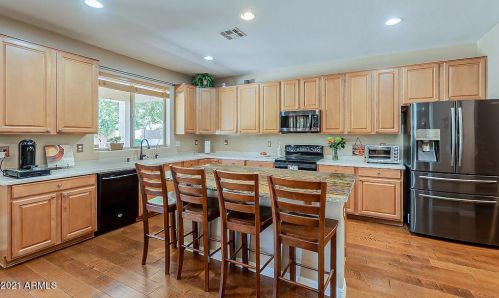 286 Elgin St, Gilbert, AZ 85295-1416