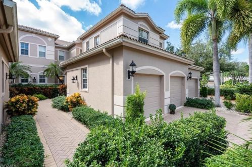 821 Regency Reserve Cir, Naples, FL 34119-2339