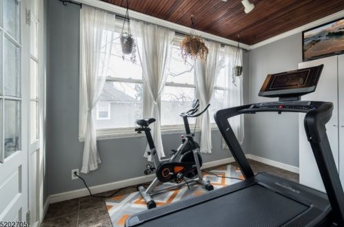 80 Morningside Rd, Verona NJ  07044-1027 exterior