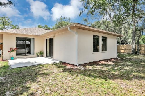 205 Lucerne Dr, De Bary FL  32713-3015 exterior