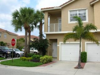 116 Lighthouse Cir, Jupiter, FL 33469-4706
