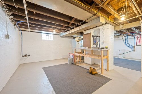 1513 Lenz Ave, Ambridge PA  15003-1937 exterior