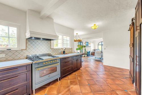 641 Eardley Ave, Del Monte Park CA  93950-4621 exterior