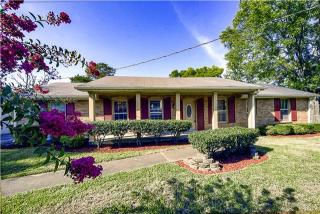 3028 Anderson Rd, Nashville, TN 37217-4041