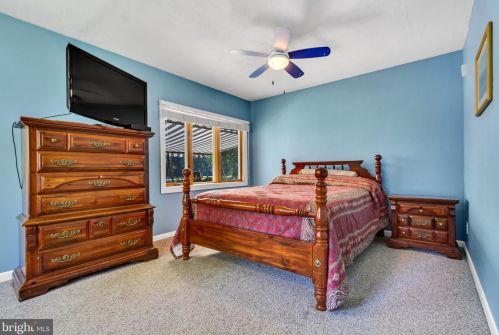 1014 Thomas Ave, Riverton NJ  08077-2321 exterior