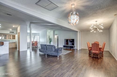 10662 33rd Pl, Phoenix, AZ 85028-3334
