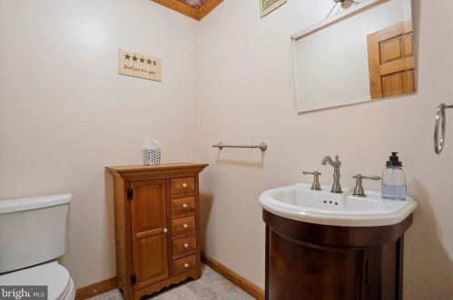 13218 Gearhart Rd, Upton PA  17225-9518 exterior