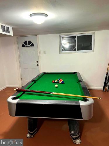 2007 Lincoln St, Camp Hill PA  17011-3842 exterior