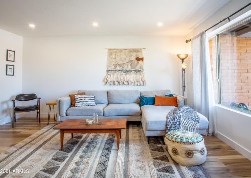 1157 Juanita Cir, Mesa, AZ 85210-5943