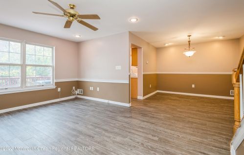 48 Alpine Rd, Holmdel Village NJ  07733-2724 exterior