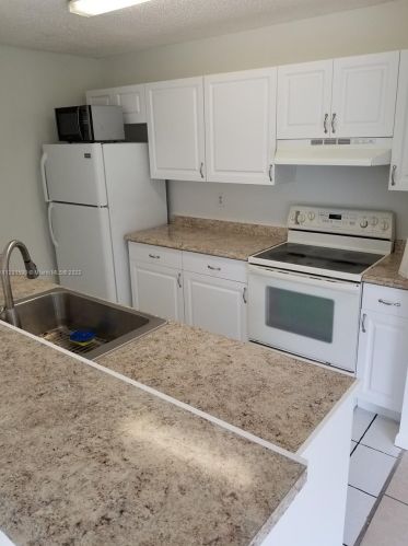 1310 20th Ave, Vero Beach FL  32962-6159 exterior