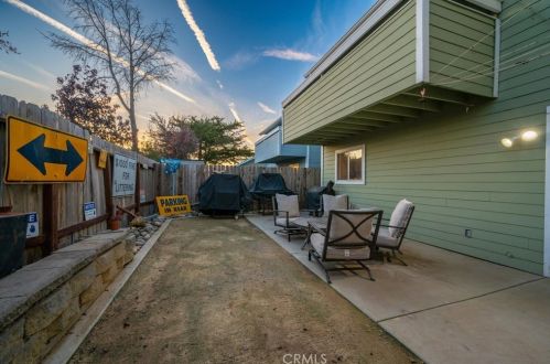 122 Valley View Dr, Santa Maria CA  93455-5540 exterior