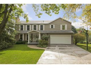 4510 Ranchview Ln, Minneapolis, MN 55446-2128
