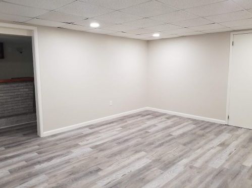 523 Perimeter Dr, Covington KY  41018-2272 exterior