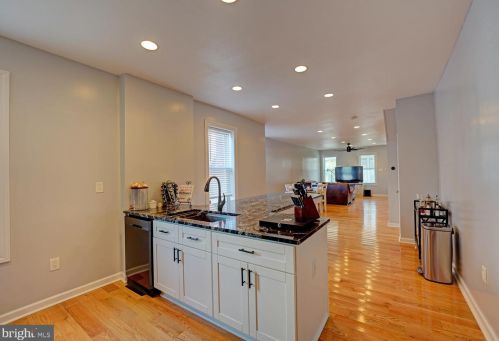 1409 Clayton St, Wilmington DE  19806-4005 exterior
