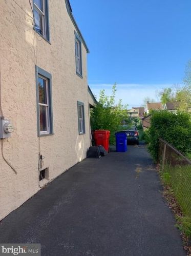 132 Walnut St, Pottstown, PA 19464-5421