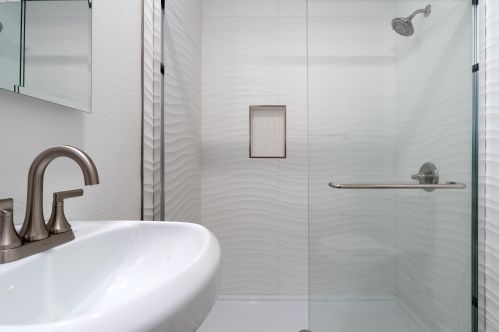 26184 Stanwood Ave, Hayward CA  94544-2736 exterior