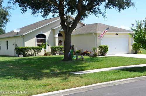 1319 Macon Dr, Titusville FL  32780-7725 exterior