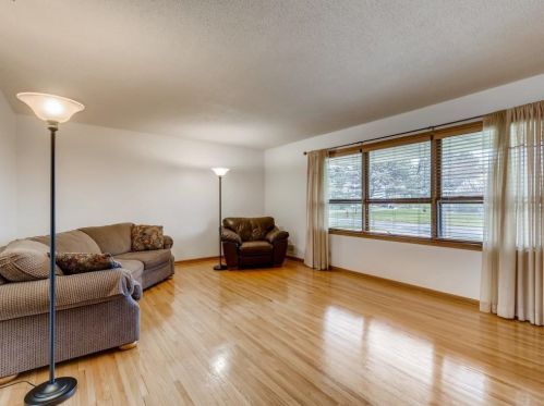1309 Lincoln Ter, Minneapolis, MN 55421-1924