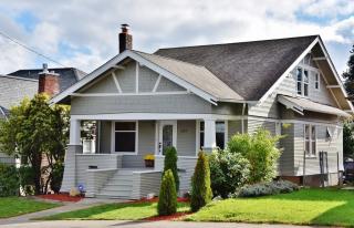 1423 Burwell St, Bremerton, WA 98337-1225