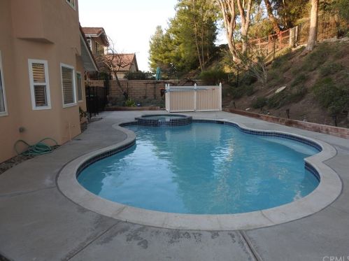 30498 Colina Verde St, Temecula CA 92592-5140 exterior