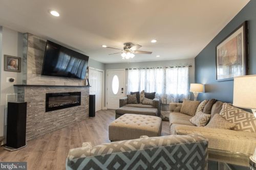 25 Goldy Dr, Gloucester NJ  08030-1318 exterior