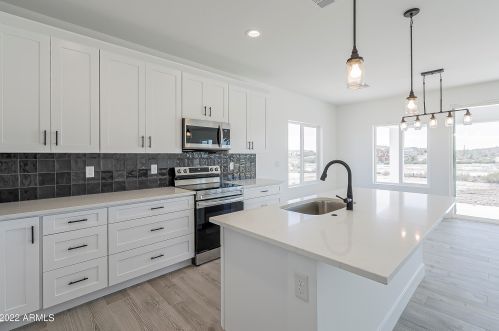 4229 Silverdale Rd, Queen Creek, AZ 85142-7453