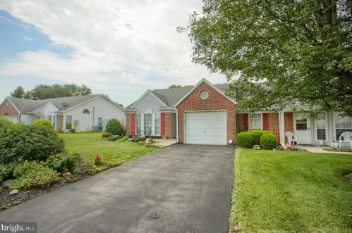 9 Pheasant St, Navy Sup Dpt, PA 17050-3145