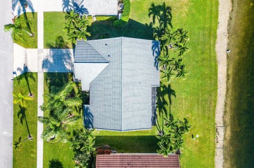 5657 Aspen Ridge Cir, Delray Beach FL  33484-2585 exterior