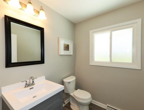 4445 Upham Ave, Milwaukee WI  53220-5122 exterior