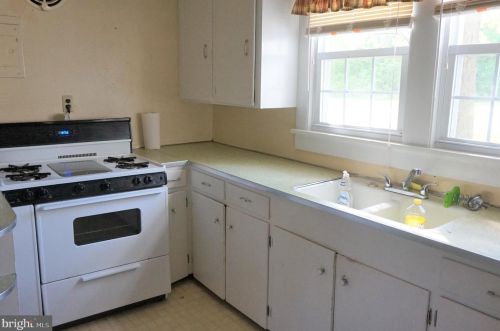 4954 Woodland Ferry Rd, Seaford, DE 19973-4732
