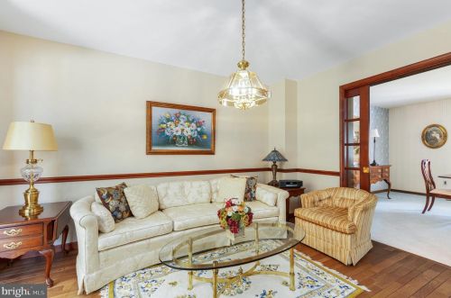 27 Brandywine Dr, Berlin Boro NJ  08009-2225 exterior