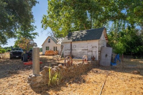 25140 3 Ave, Los Molinos CA  96055-9535 exterior