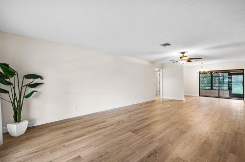 4672 Finchwood Ln, Boynton Beach, FL 33436-0734