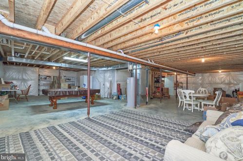 1201 Happy Ridge Dr, Front Royal VA  22630 exterior