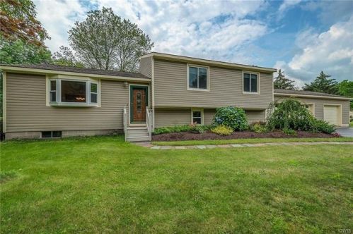 371 Stewarts Corners Rd, Pennellville, NY 13132-3238