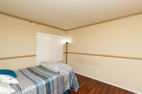 42008 Calabria Dr, Temecula CA  92591-5721 exterior