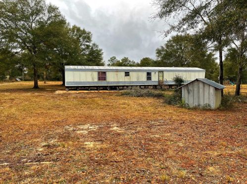 723 Smith Rd, Defuniak Springs, FL 32433-4778
