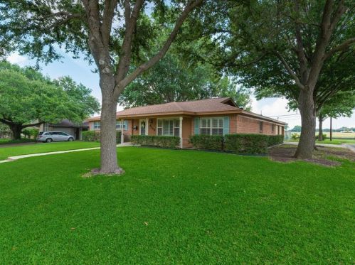 4209 Wedgworth Rd, Fort Worth, TX 76133-3615