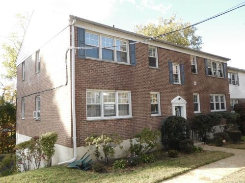 121 Columbus Ave, White Plains, NY 10604-3920