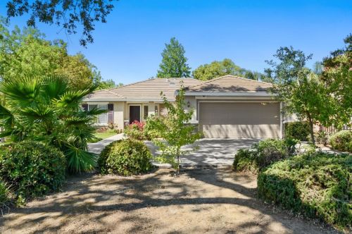 1037 Cody Ct, Vacaville, CA 95687-4698