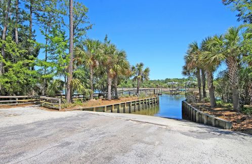 3129 Ball Ct, Mount Pleasant SC  29466-8008 exterior