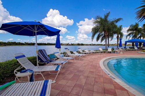 16234 Amethyst Key Dr, Wimauma FL  33598-4028 exterior