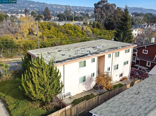 3201 Arkansas St, Oakland CA 94602-3707 exterior