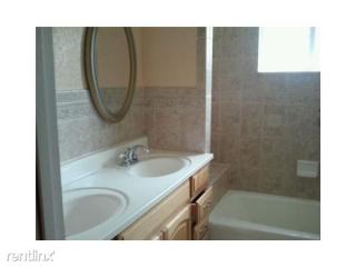 2230 47th Ave, Hollywood FL  33021-4152 exterior